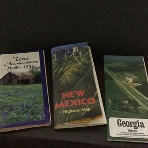 Maps box of 16 vintage Road maps ￼